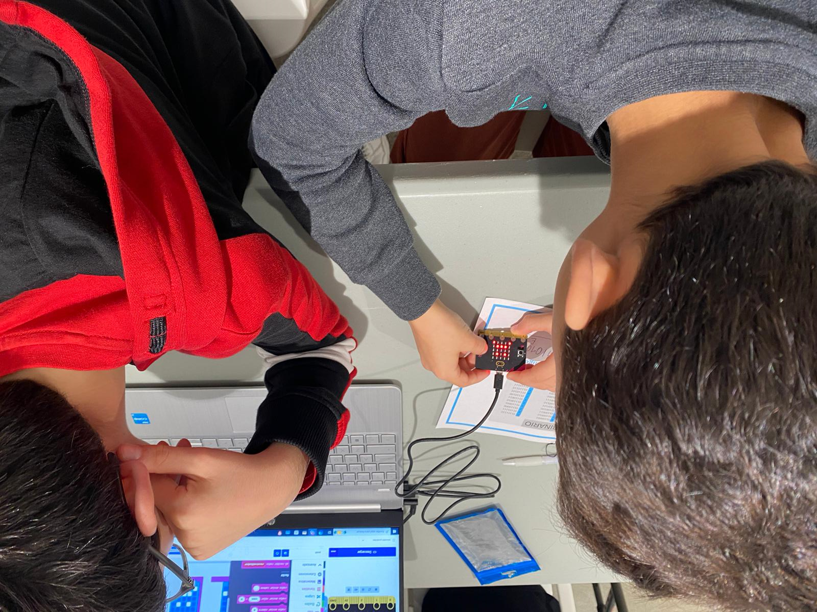 Developing STEAM projects with micro:bit